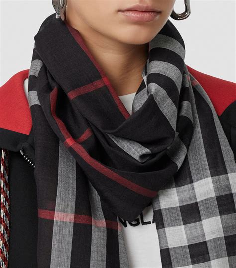 burberry lightweight scarf review|pre owned Burberry scarf.